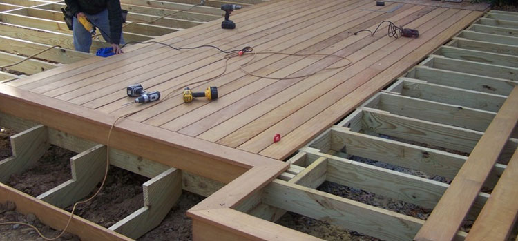 Wood Deck Builders in Canoga Park, CA